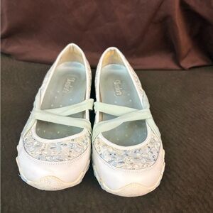 Skechers Mary Jane Walking Shoes | White Blue | Women’s 9.5